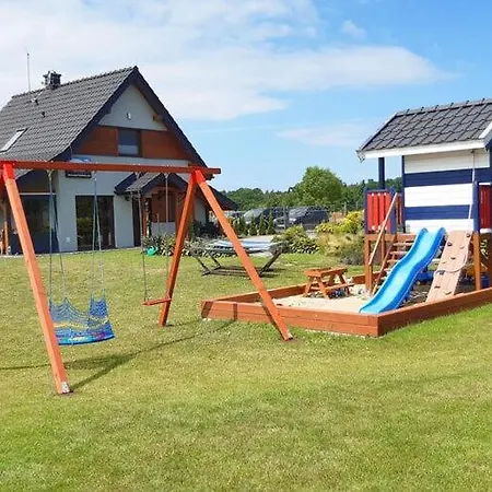 Casa vacanze With Sauna And Jacuzzi, Mielenko